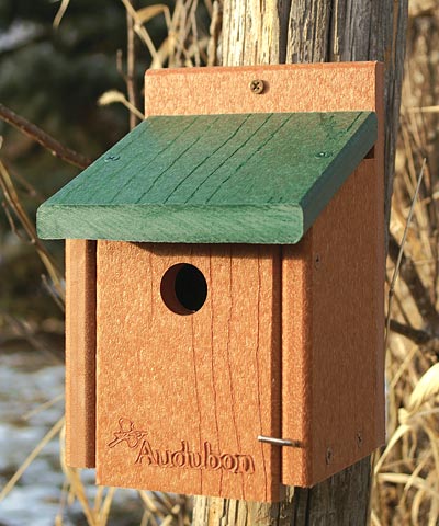 Birdhouse, Recycled Plastic Wren House www.wingandhive.com